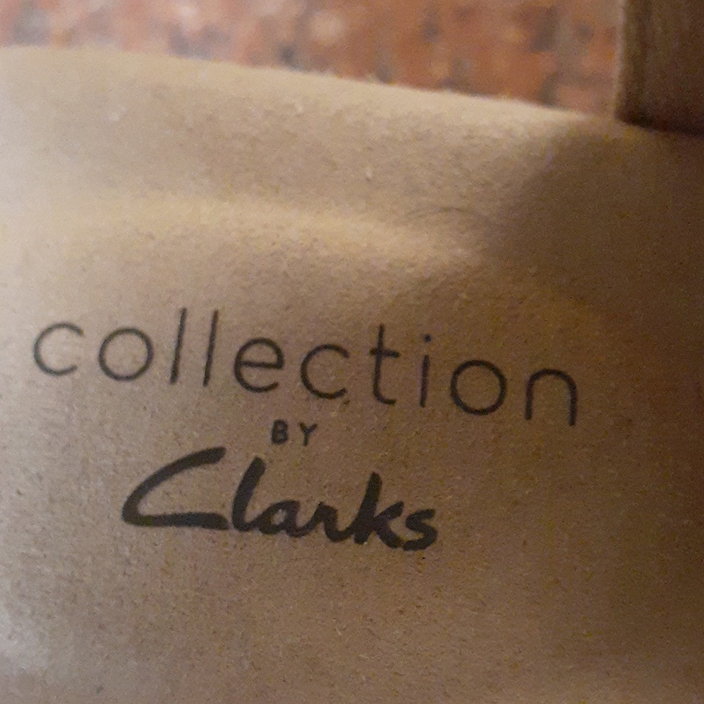 Clarks Snake-Print Wedge Sandals in Beige and Black size 9 - Picture 2 of 5